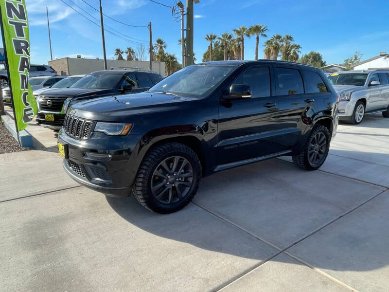 Jeep Grand Cherokee's photo