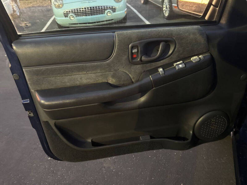 2002 Chevrolet Blazer LS