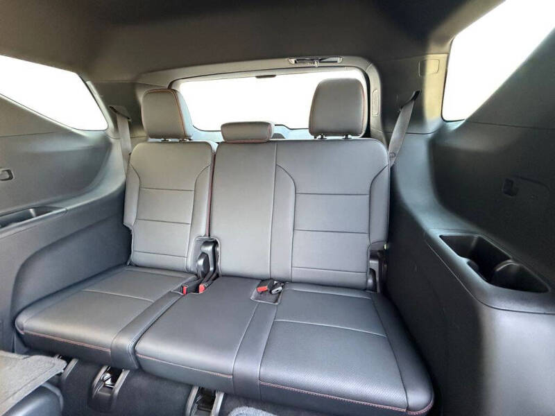 2025 Chevrolet Traverse RS
