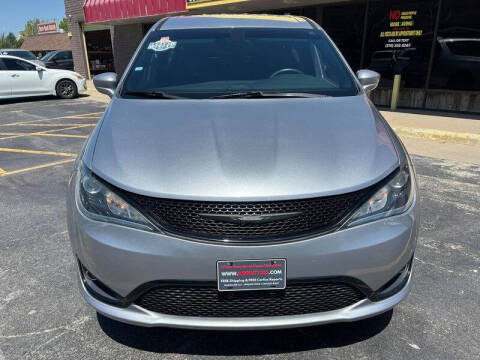 2018 Chrysler Pacifica Touring Plus