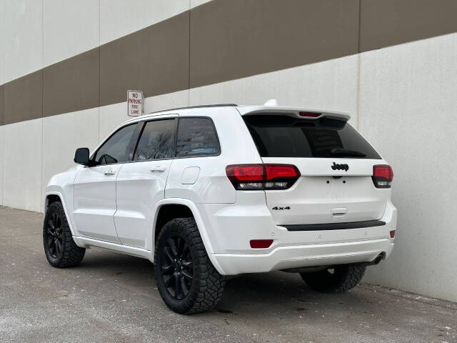 2020 Jeep Grand Cherokee for sale at Phoenix Motor Co in Romulus, MI