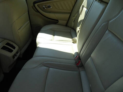 2018 Ford Taurus Limited