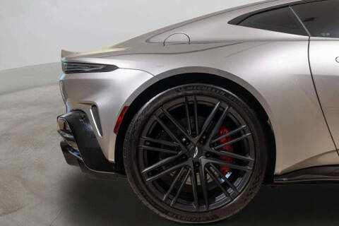 2025 Aston Martin Vantage
