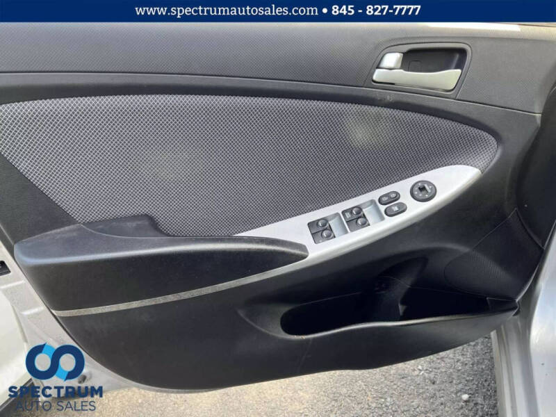 2013 Hyundai Accent GS