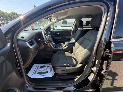 2017 GMC Acadia SLE-2