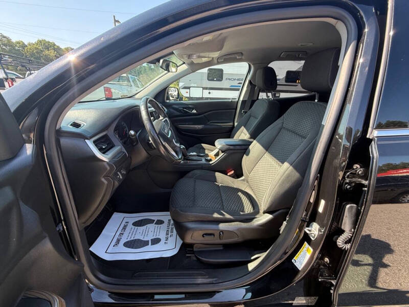 2017 GMC Acadia SLE-2