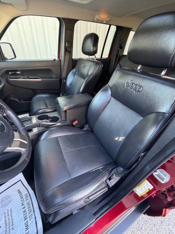 2012 Jeep Liberty Limited Jet Edition - Photo 12