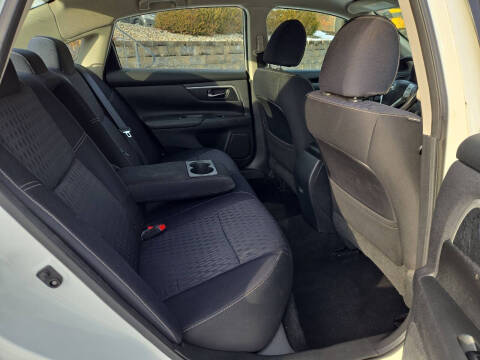 2017 Nissan Altima 2.5 SV