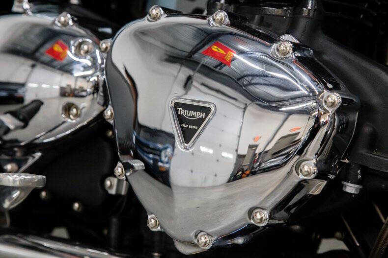 2000 Triumph Bonneville