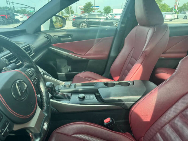 2017 Lexus IS 200t
