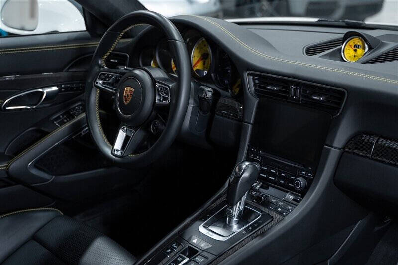 2018 Porsche 911 Turbo S