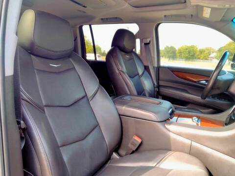 2018 Cadillac Escalade ESV Luxury