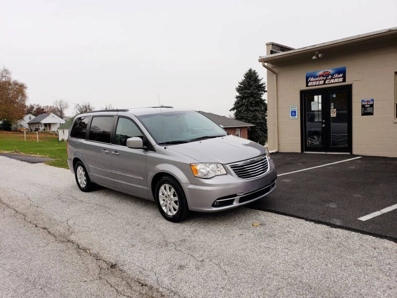 2013 Chrysler Town and Country for sale at Hackler & Son Used Cars in Red Lion PA