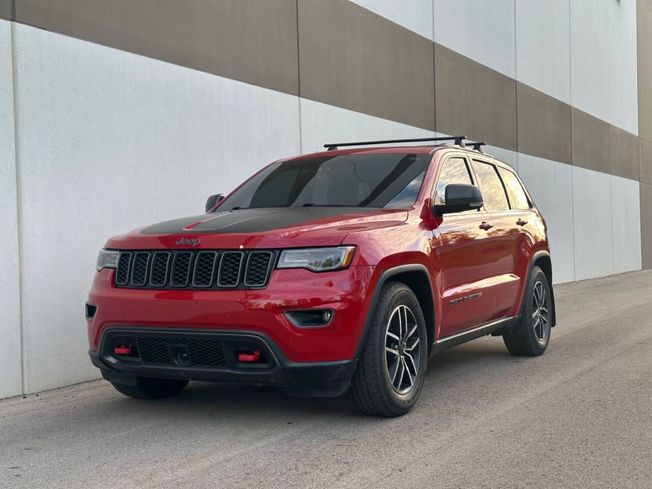 2019 Jeep Grand Cherokee for sale at Phoenix Motor Co in Romulus, MI