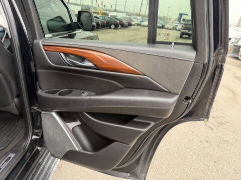 2019 Cadillac Escalade Luxury