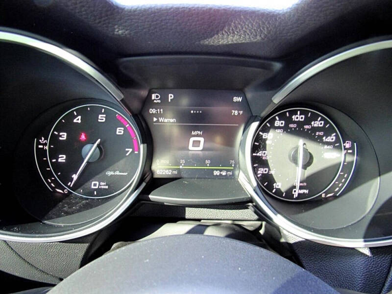 2018 Alfa Romeo Stelvio Sport