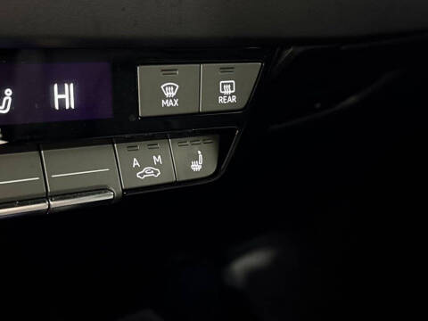 2022 Audi Q4 e-tron quattro Premium Plus 50