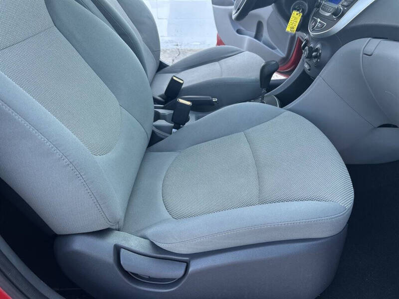 2014 Hyundai Accent GS
