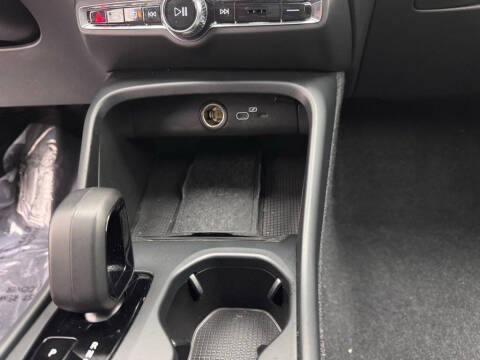 2024 Volvo XC40