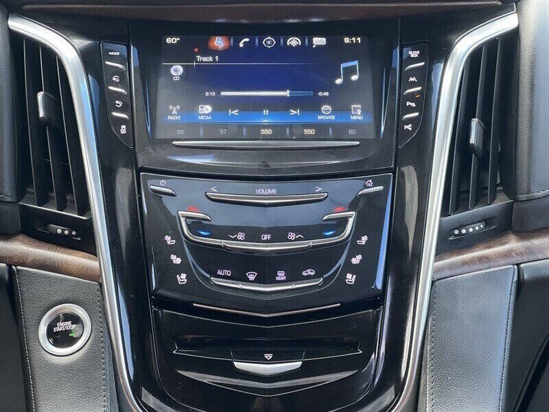 2017 Cadillac Escalade Luxury