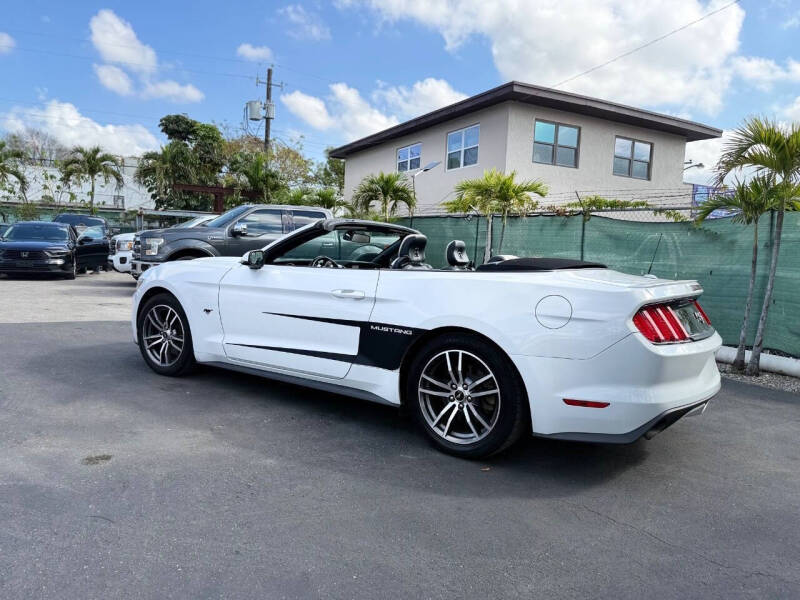 2016 Ford Mustang EcoBoost Premium