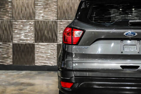 2019 Ford Escape S