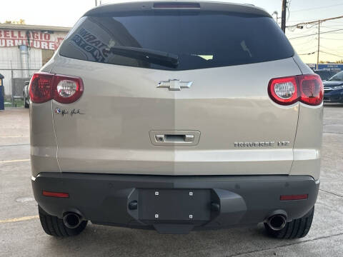 2011 Chevrolet Traverse LTZ