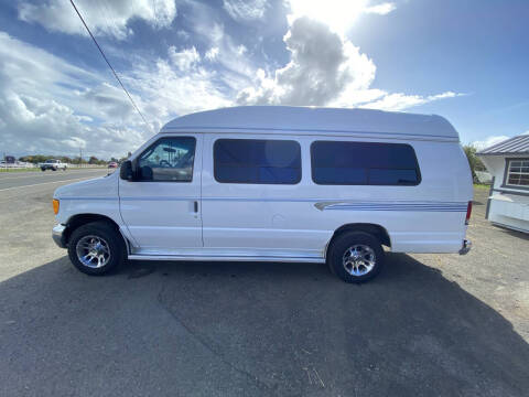 2004 Ford E-Series E-250 SD