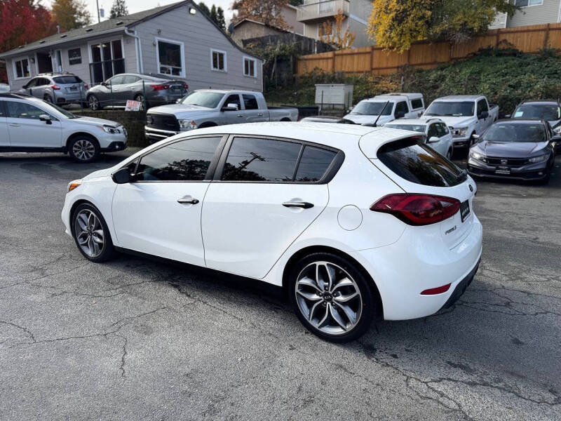 2016 Kia Forte5 SX