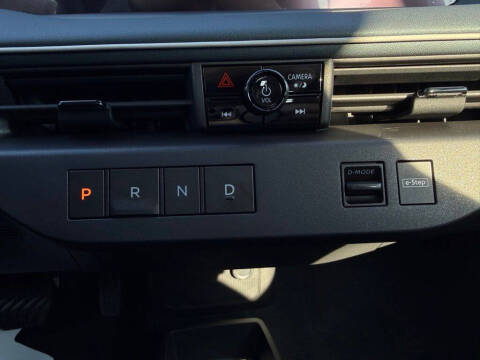 2026 Nissan LEAF Platinum+