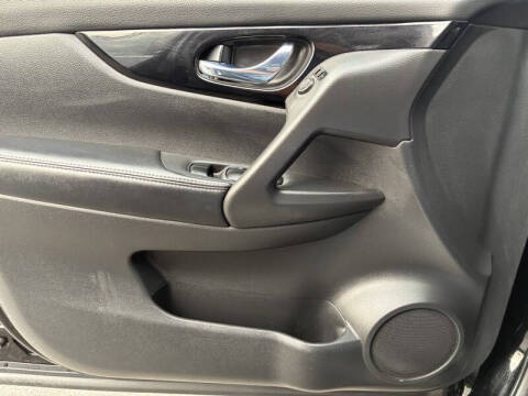 2017 Nissan Rogue Sport SV