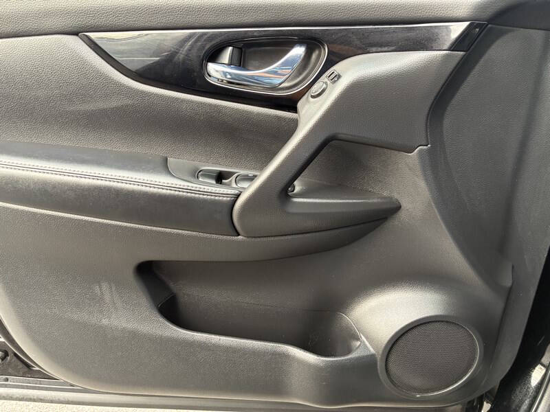 2017 Nissan Rogue Sport SV