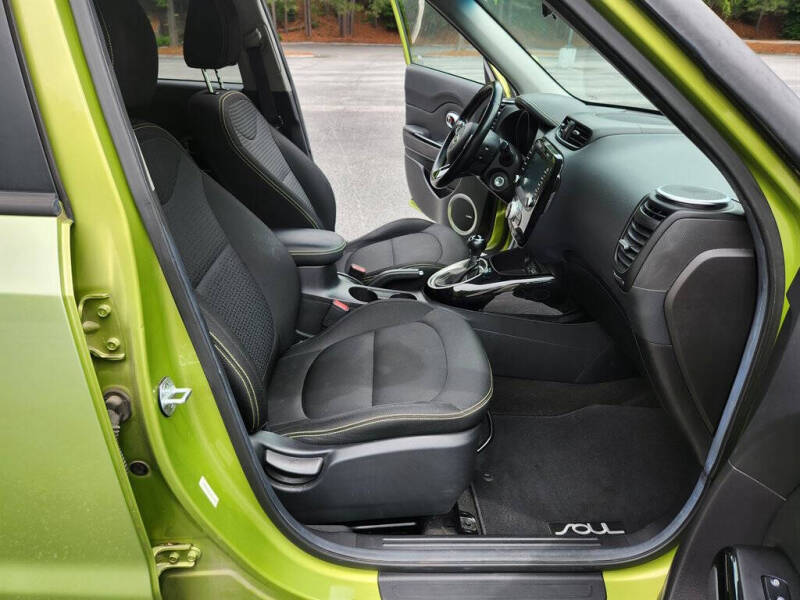 2015 Kia Soul +