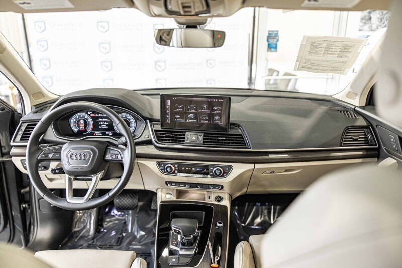 2024 Audi Q5 quattro S line Prem Plus 45 TFSI