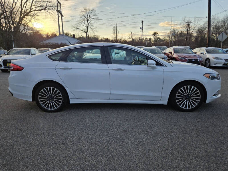 2017 Ford Fusion SE