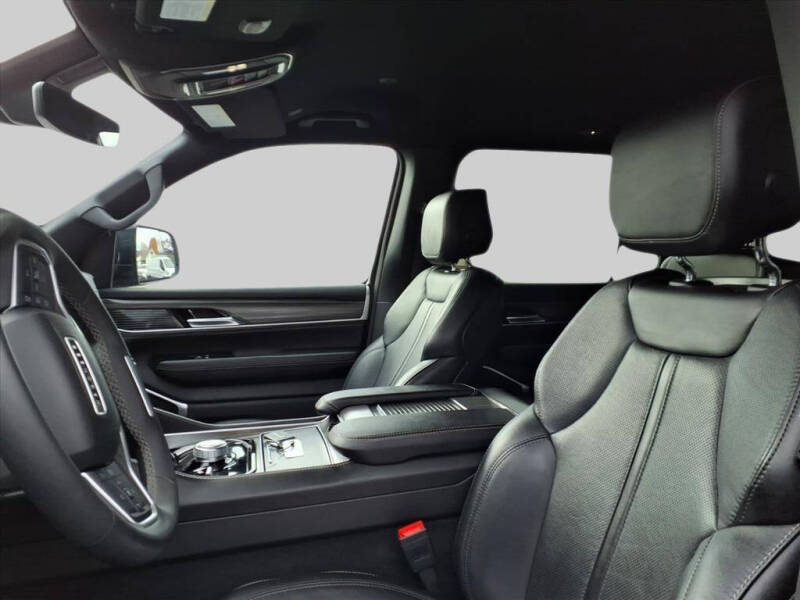 2024 Jeep Wagoneer Series II