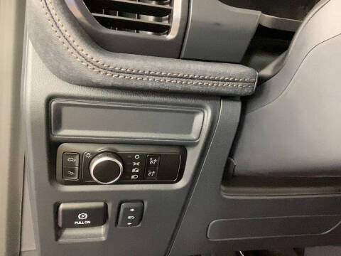 2025 Ford F-150 Lightning Lariat