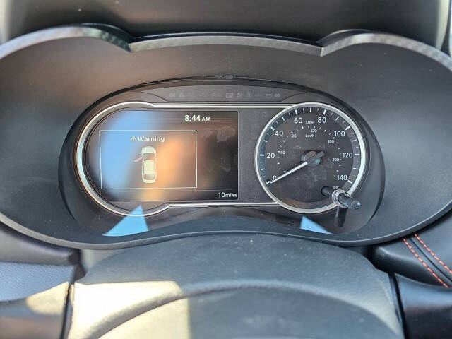 2025 Nissan Versa SR