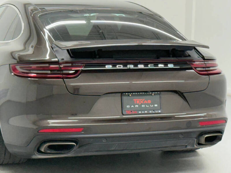 2020 Porsche Panamera