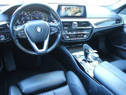 2019 BMW 5 Series 530i