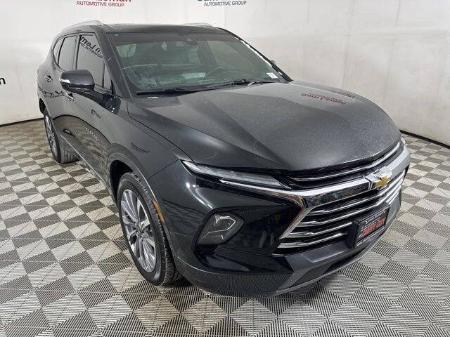 Used 2023 Chevrolet Blazer Premier with VIN 3GNKBFRS9PS105883 for sale in Bloomington, IL