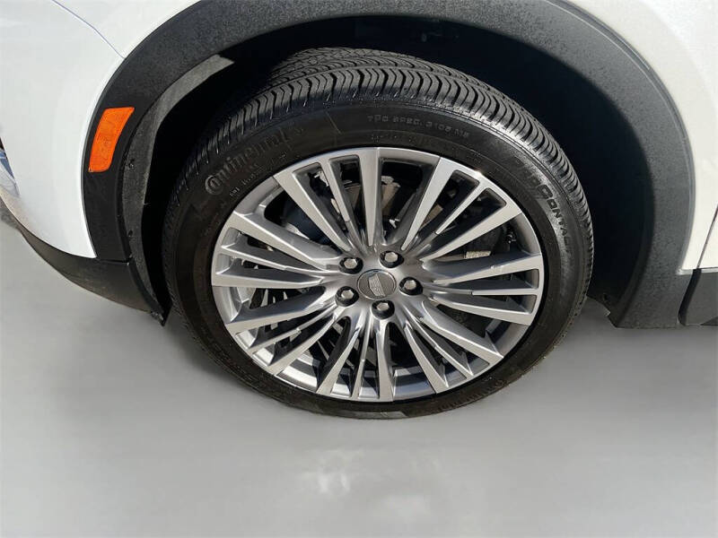 2024 Cadillac XT4 Premium Luxury