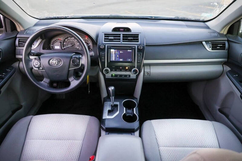 2012 Toyota Camry LE