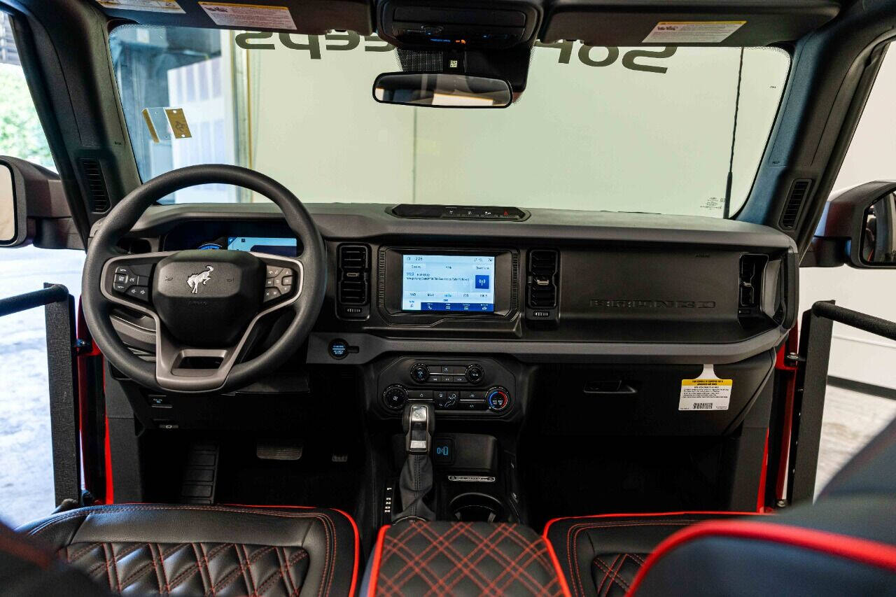 2023 FORD Bronco SUV / Crossover - $67,999