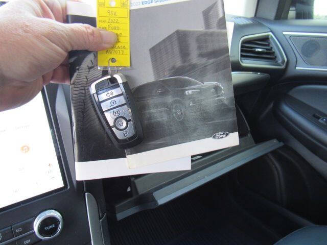 2022 Ford Edge SEL