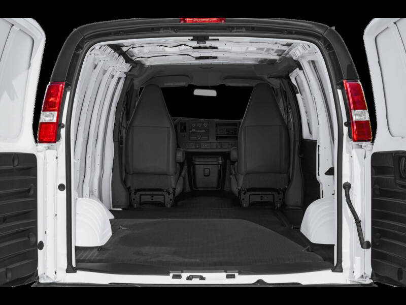 2024 GMC Savana 2500
