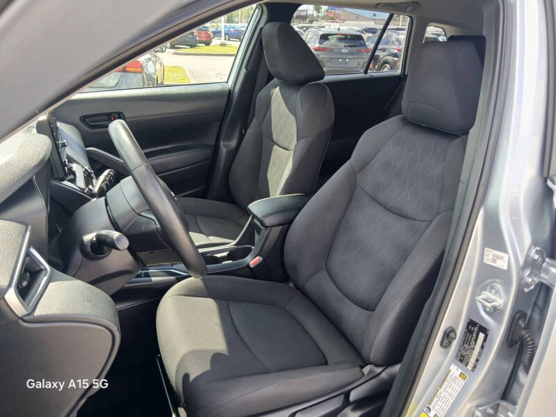 2022 Toyota Corolla Cross LE