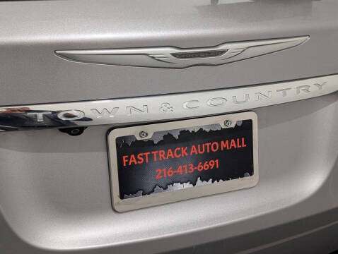 2013 Chrysler Town and Country Touring