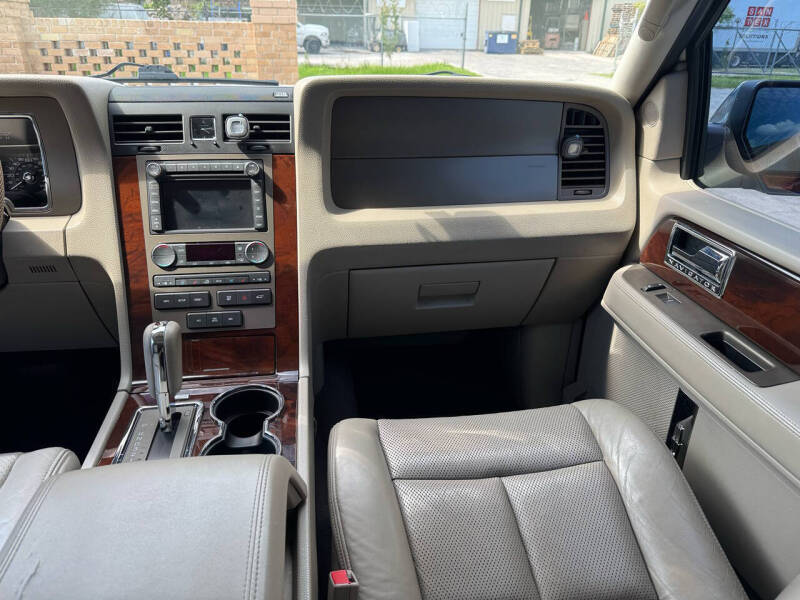 2012 Lincoln Navigator