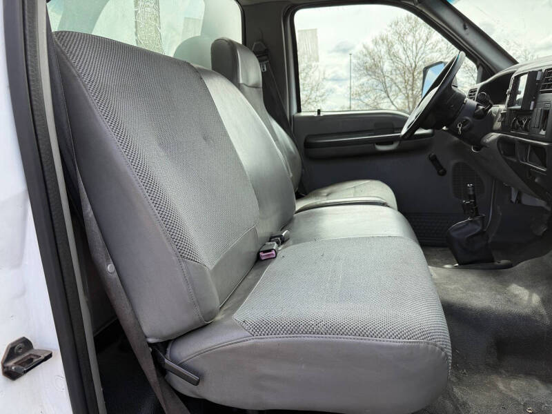 2004 Ford F-650 Super Duty